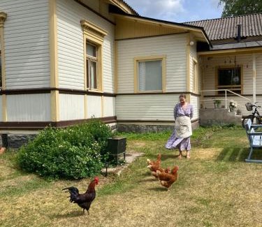 Tiainen Villa | Yövesi Atelier Home, Yöveden Ateljeekoti