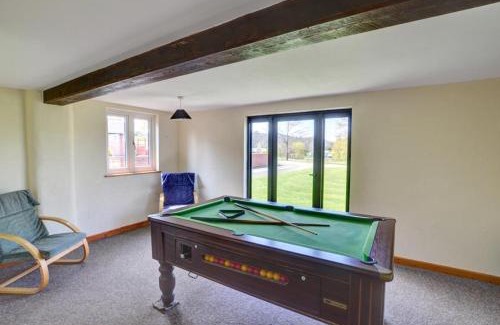 Caersws Apartment | Y Beudy