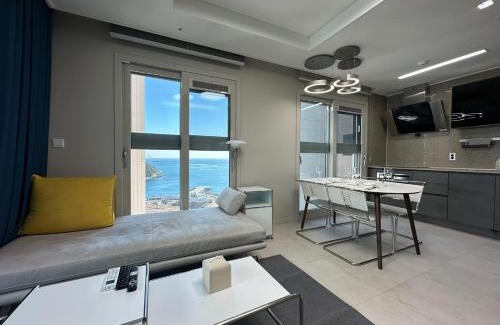 Busan Apartment | Y COLLECTION by UH FLAT OSIRIA