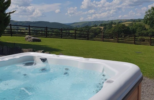 Welshpool Cottage | Y Dderwen at Brynglas Farm