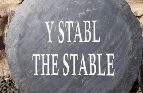 Oswestry House | Y Stabl The Stable