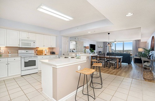 North Myrtle Beach Villa | Yacht Club Villas #2-902 Beautifully Decorated & Updated With Water Views!