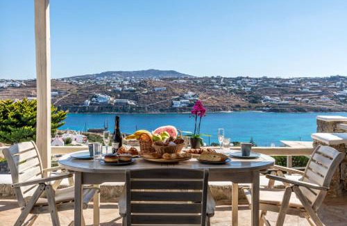 Kanalia Apartment | Yalos Mykonos Ornos Pouli private apartments w shared swimming pool