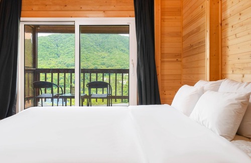 Yongmun House | Yangpyeong Isobiyagi Spa Pension