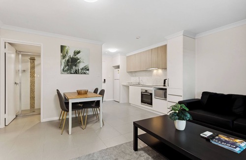 Rockingham Apartment | Yaran Suites