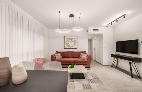 Jerusalem City Centre Apartment | Yashar Biankini JLM - 2 bds 3rd floor