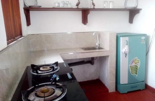 Ambalangoda Villa | Yasmin Paradise Beach House Right On The Beach Free Wi-fi