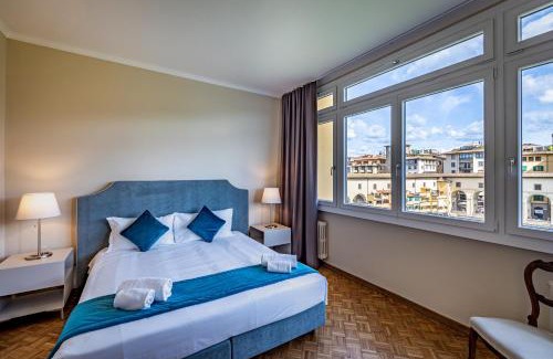 San Niccolo Apartment | YD balcony on Pontevecchio view