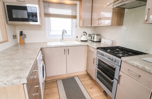 Yealand Conyers Cottage | YEALANDS 27, family friendly, with a garden in Carnforth