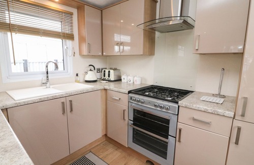 Yealand Conyers Cottage | YEALANDS 27, family friendly, with a garden in Carnforth