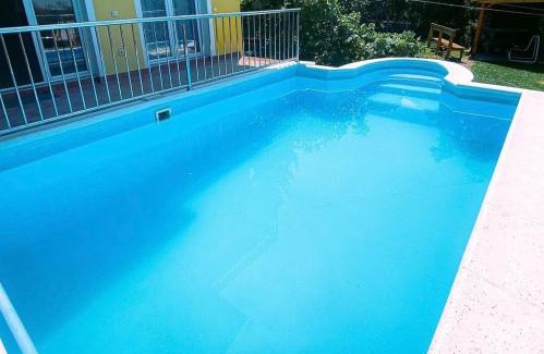 Petrovaradin Villa | Yellow house