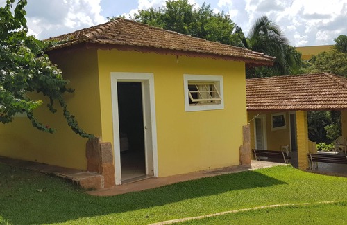 Braganca Paulista House | Yellow Roof Farm in Bragança Paulista