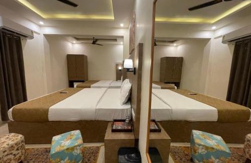 Baga Hotel | Yellow Sky By Rj14, Baga Beach