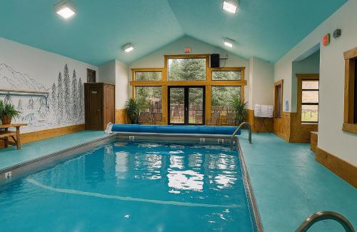 Gardiner Hotel | Yellowstone Village Inn and Suites