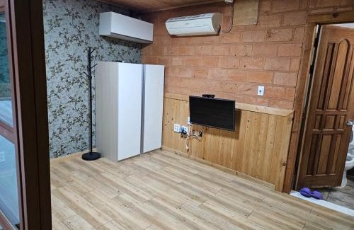 Yeonggwang House | Yeonggwang Chohyeon Pension