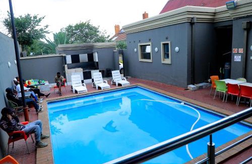 Greater Johannesburg Metropolitan Area Hotel | Yeoville Hotel