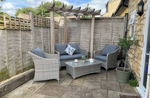 Stonehouse Cottage | Yew Tree Cottage 1676