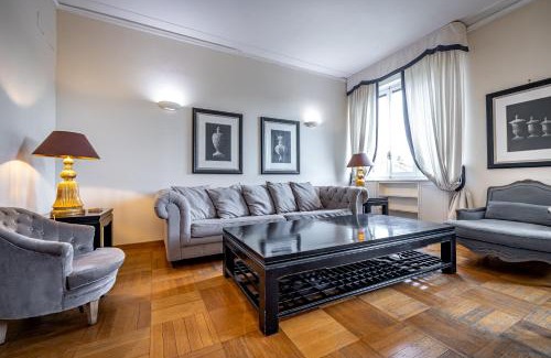 Sant' Ambrogio Apartment | YID D'Azeglio luxury apartment with parking