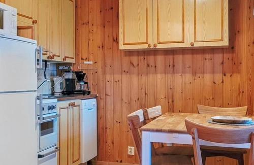 Akaslompolo House | Ylläskarpalo 3 Päätyhuoneisto by Interhome