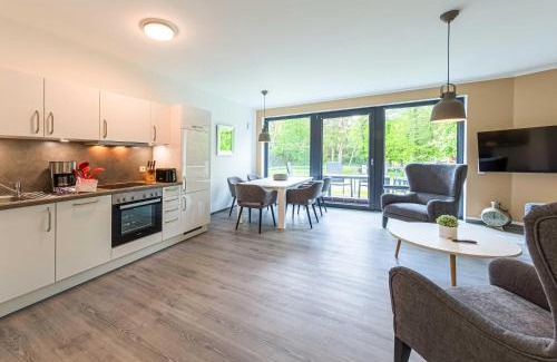 Krakow am See Apartment | Yogasutra - Stilvolles 3-Zimmer-Apartment mit Seeblick, Balkon & Sauna