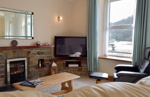 Fishguard House | Yorke Villa