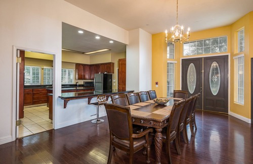 Oakhurst House | Yosemite South Presidential Palace