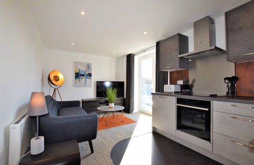 Bristol Villa | Your Apartment Brunel Loft - No.3