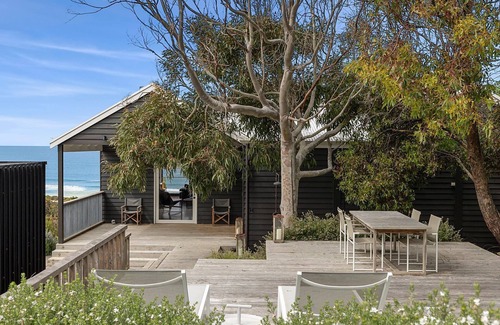 Moggs Creek House | Your beachfront oasis in Moggs Creek.