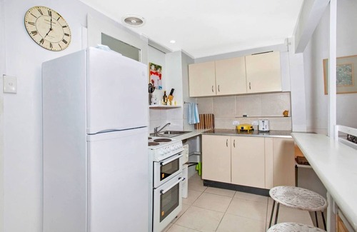 Manly Apartment | Your best choice of direct Beach front accommodation in Manly5