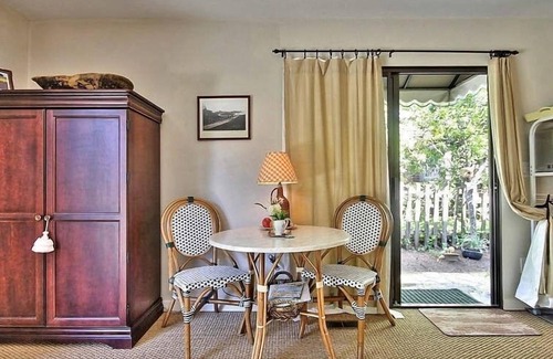 Northeast Carmel Apartment | Your Carmel Destination Retreat, Close To Town.