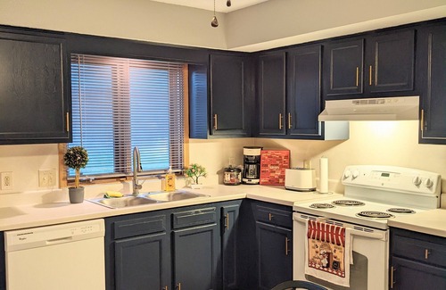 Council Bluffs Apartment | Your cozy riverfront escape with big-city access