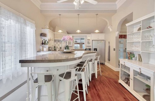 Paso Robles House | Your Downtown Oasis Getaway: The Paso Palm House