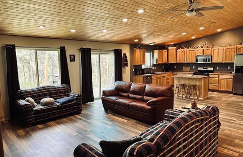 Forest Lakes House | Your home away from home mountain cabin