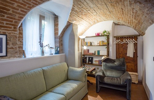 Santo Spirito Apartment | Your Home Away From Home in the heart of Oltrarno