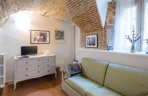 Santo Spirito Apartment | Your Home Away From Home in the heart of Oltrarno