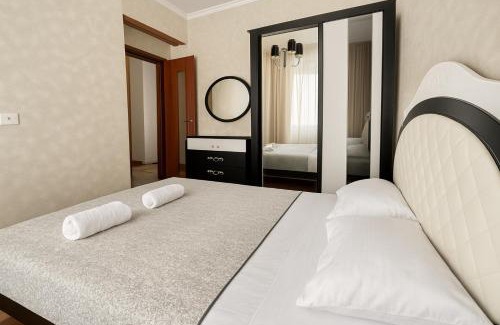 Saburtalo Apartment | Your Home Inn at Jikia's Green House-Central Tbilisi