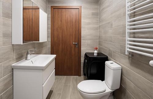 Saburtalo Apartment | Your Home Inn at Jikia's Green House-Central Tbilisi