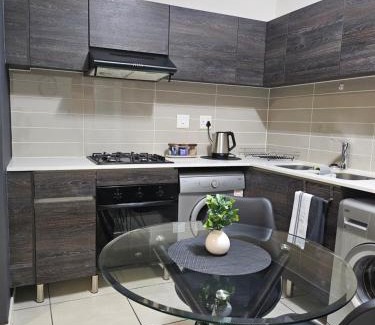 Greater Johannesburg Metropolitan Area Apartment | Your Jozi Hideout