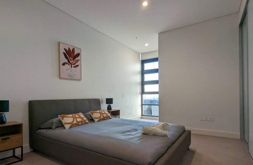 Wentworth Point Apartment | Your Luxury Weekend Getaway Modern High Level in Wentworth Point