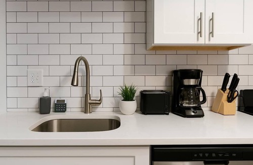 Near West Side Apartment | Your Perfect 2BR Home w/Parking