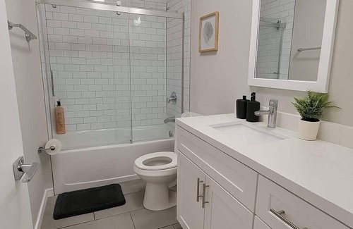 Near West Side Apartment | Your Perfect 2BR Home w/Parking