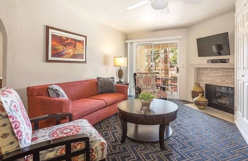 Paradise Condo | Your Private Las Vegas Oasis: A Desert Escape Minutes from the Strip