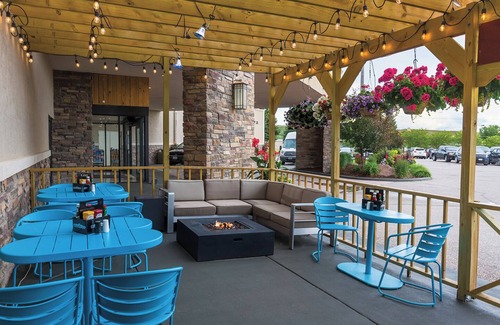 Casper House | Your Relaxing Getaway Awaits! Just Minutes to Downtown! Free Shuttle, Pool