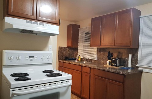 Sarnia House | Your Sarnia "home away from home" is right here