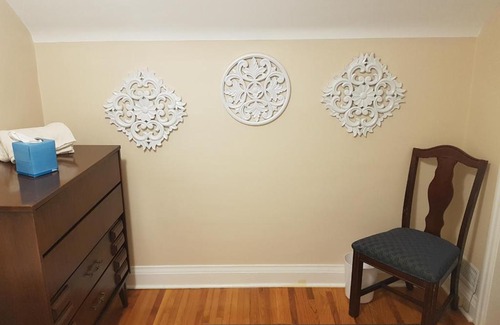 Sarnia House | Your Sarnia "home away from home" is right here