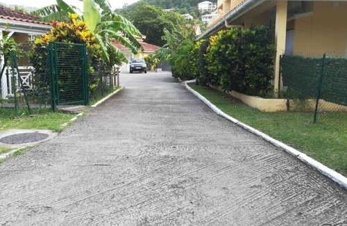 Trois-Ilets Apartment | Your studio in the Tropics of Martinique. 5 minutes walk from the beach!