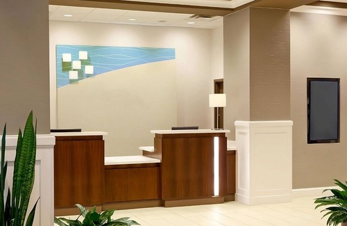 College Park Hotel | Your Stylish City Escape! 2 Posh Units, Near CNN Center, Pet-Friendly