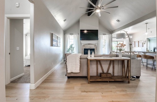 Oklahoma City House | Your Temporary Palace Awaits