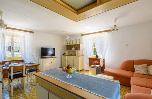 Puntera House | Your traditional house with swimming pool.