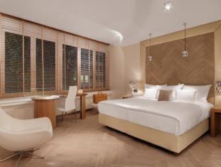 Ludwigsvorstadt-Kliniken Hotel | Yours Truly